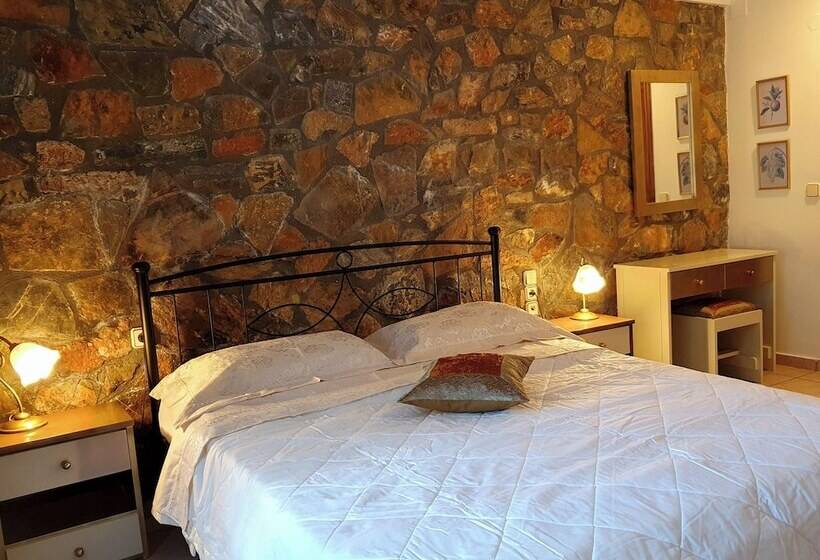 בית מלון כפרי Elia Village By Irida Iris Group