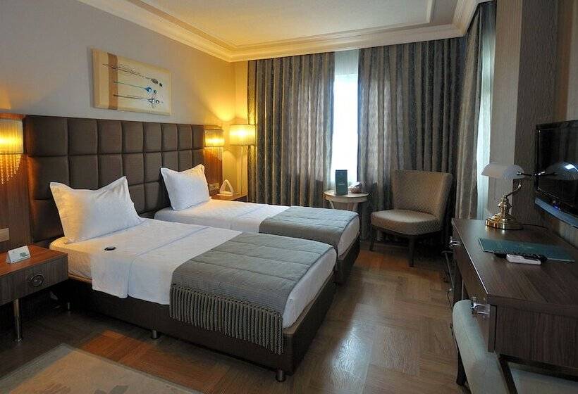 فندق Grand Atakum