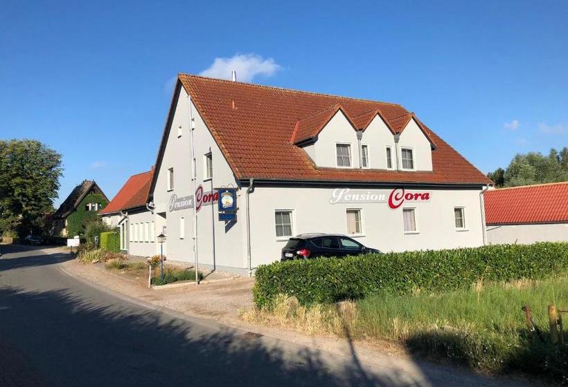 호텔 Pension Cora