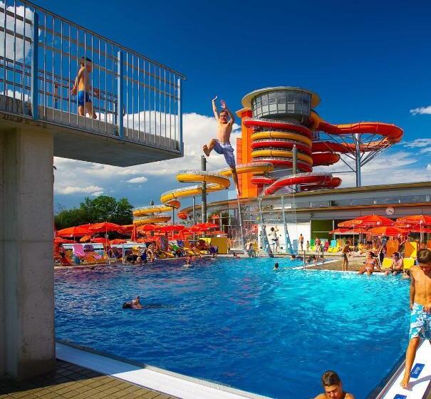 Отель Pension Schlögl