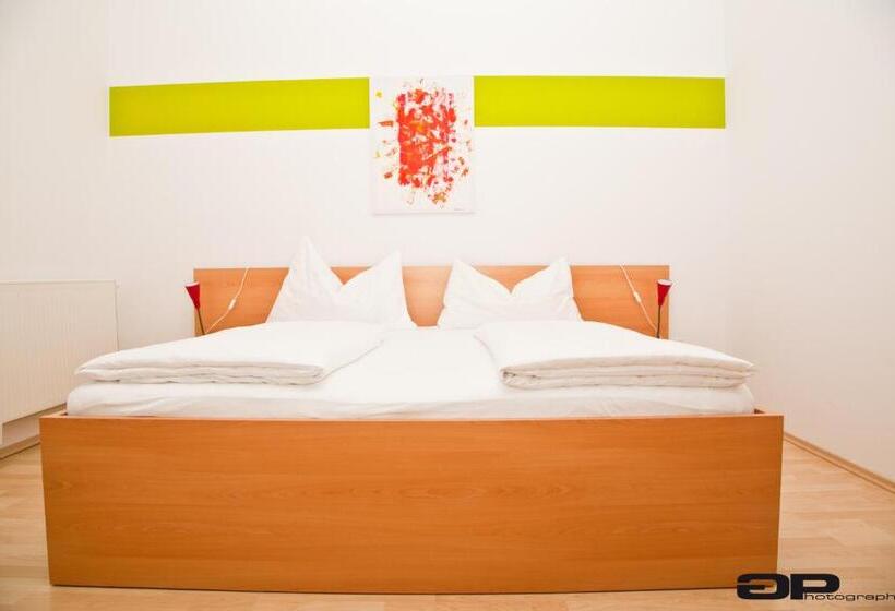 Отель Pension Schlögl