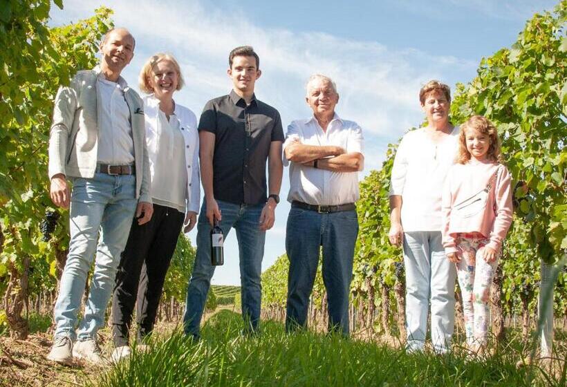 Отель Pension Schlögl