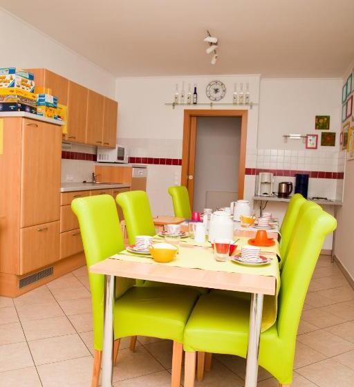 Отель Pension Schlögl