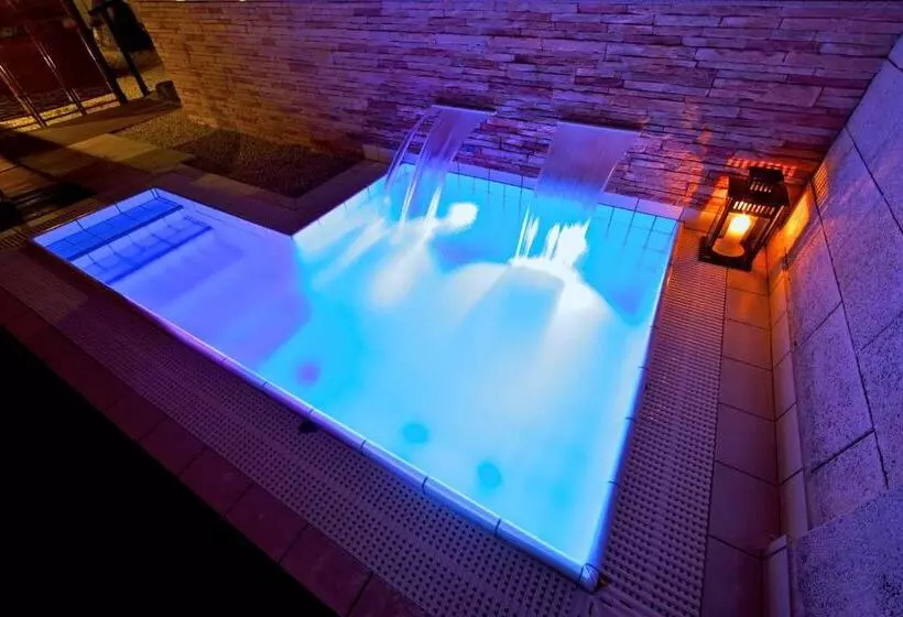 酒店 Senec Aqua Resort