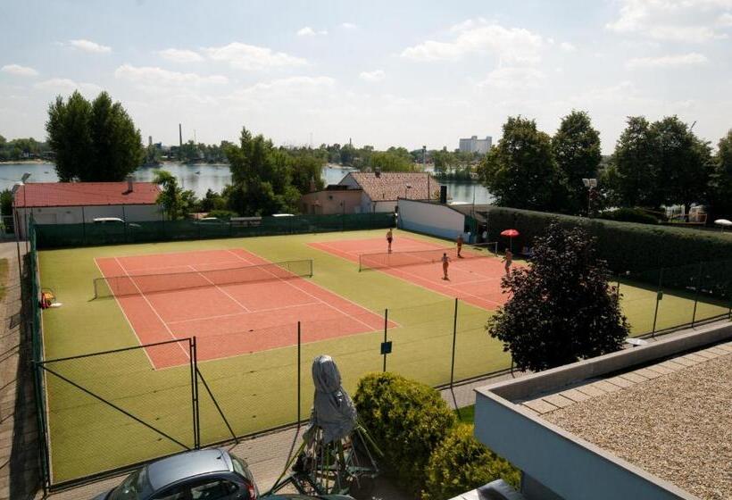 Отель Senec Aqua Resort