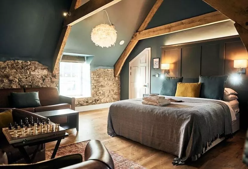 Отель The Brown S