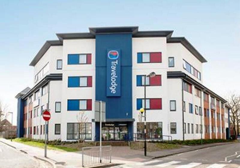 فندق Travelodge Woking Central