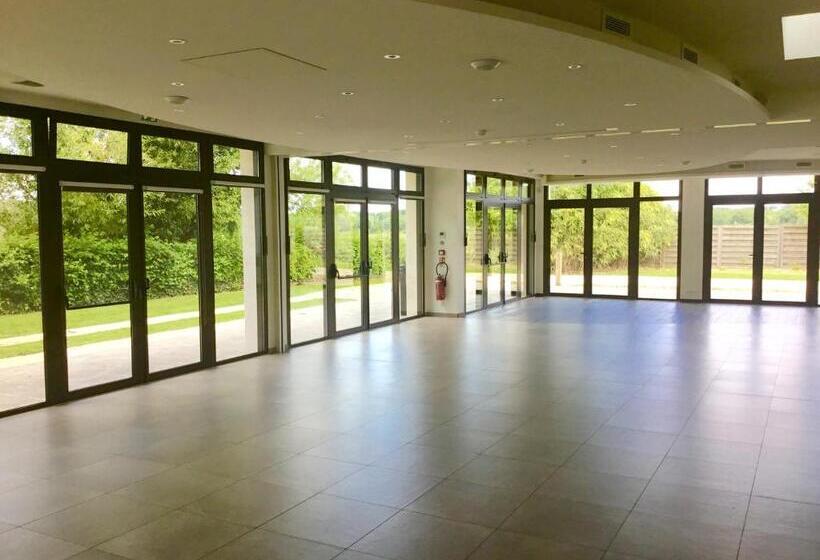 레지던스 La Pommeraie