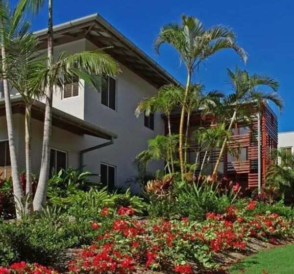 Sandcastles 1770 Motel & Resort