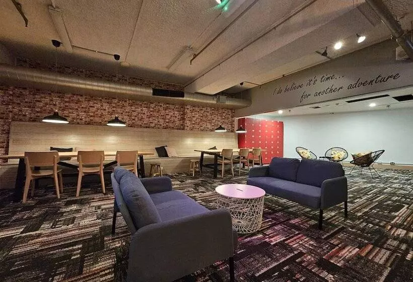 Trademark Hostel Sydney