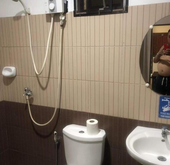 פנסיון Seascape Lodging House