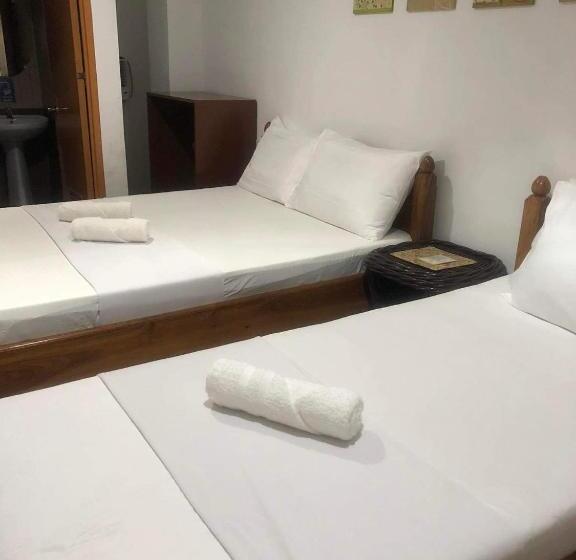 פנסיון Seascape Lodging House