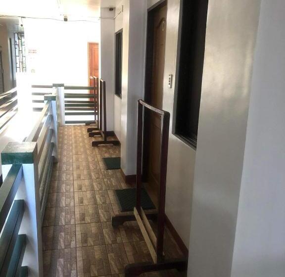 פנסיון Seascape Lodging House