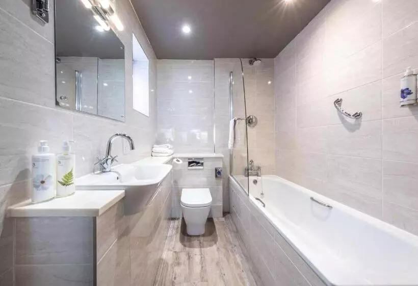 Retkeilymaja The Cricketers Clavering