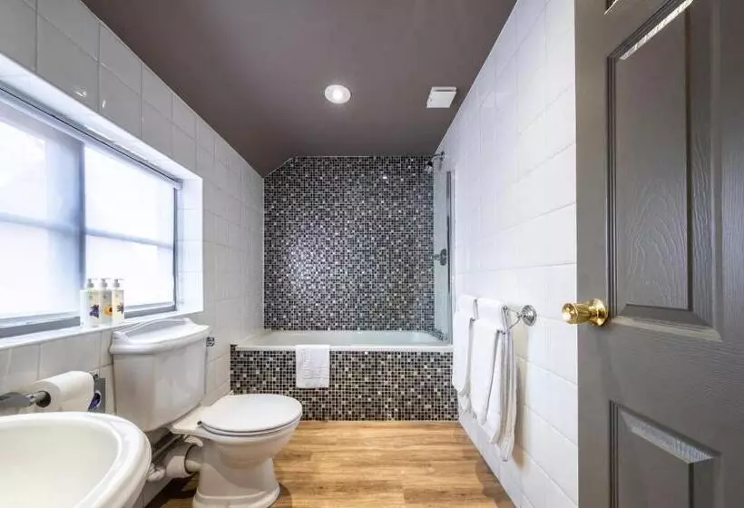 Retkeilymaja The Cricketers Clavering