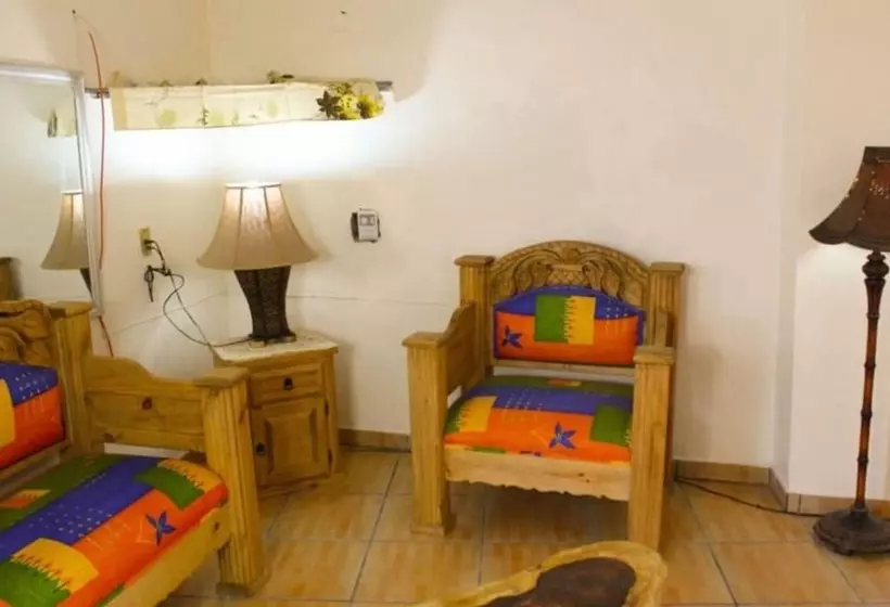 Hotelli Cannacare By Oyo Rooms