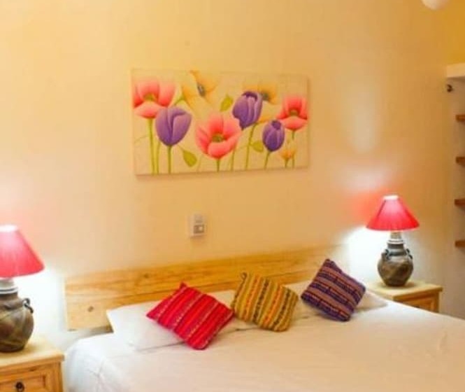 هتل Cannacare By Oyo Rooms