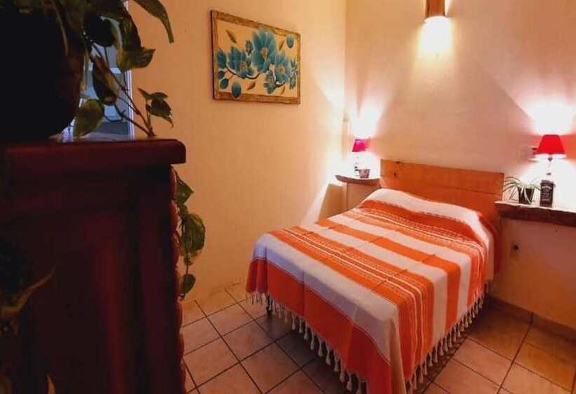 هتل Cannacare By Oyo Rooms