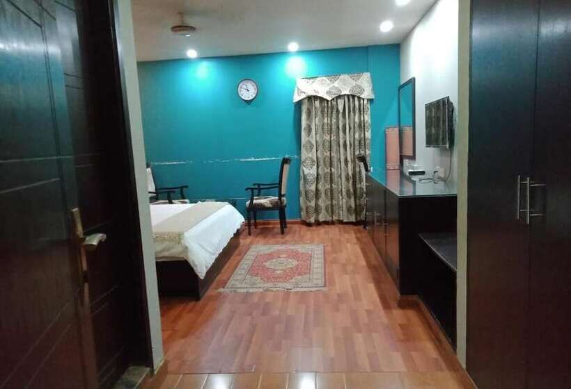 هتل Hira Guest House & Banquet