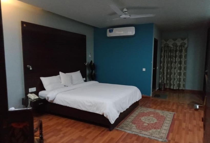 هتل Hira Guest House & Banquet