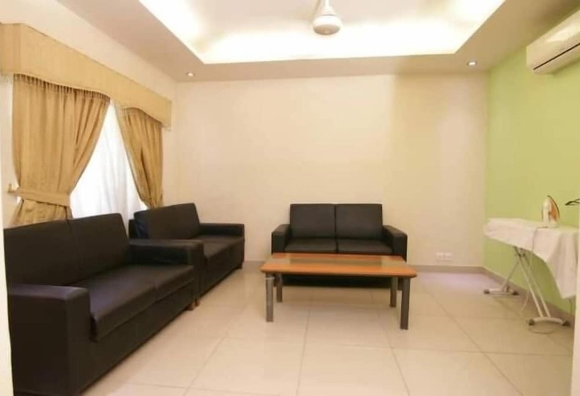 هتل Hira Guest House & Banquet