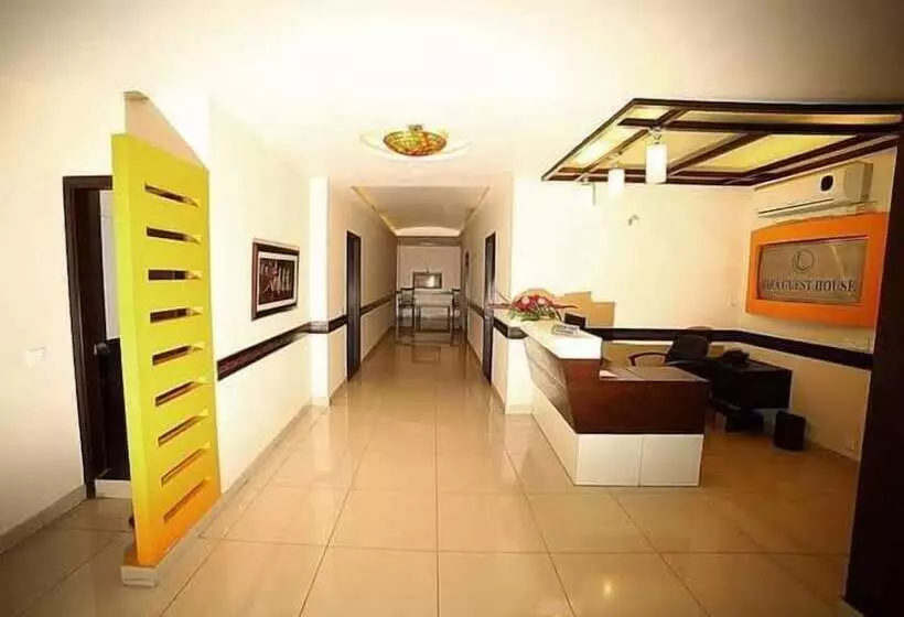 هتل Hira Guest House & Banquet