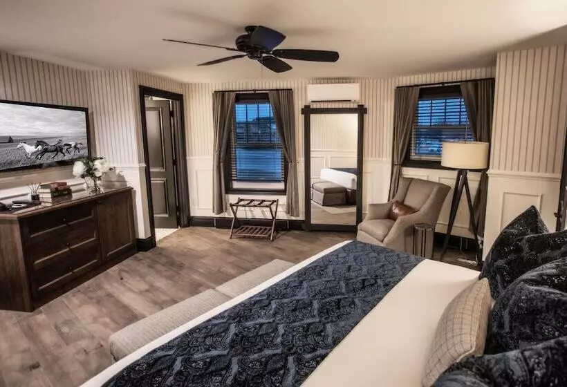 ホテル The Belfry House