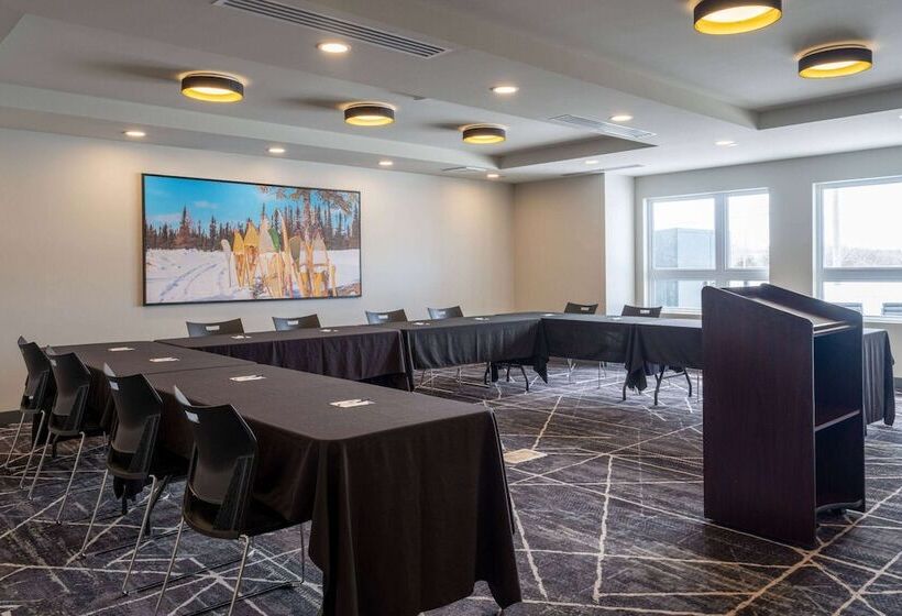 Microtel Inn & Suites By Wyndham Kanata Ottawa West