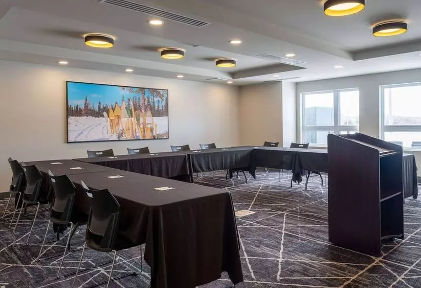 Microtel Inn & Suites By Wyndham Kanata Ottawa West