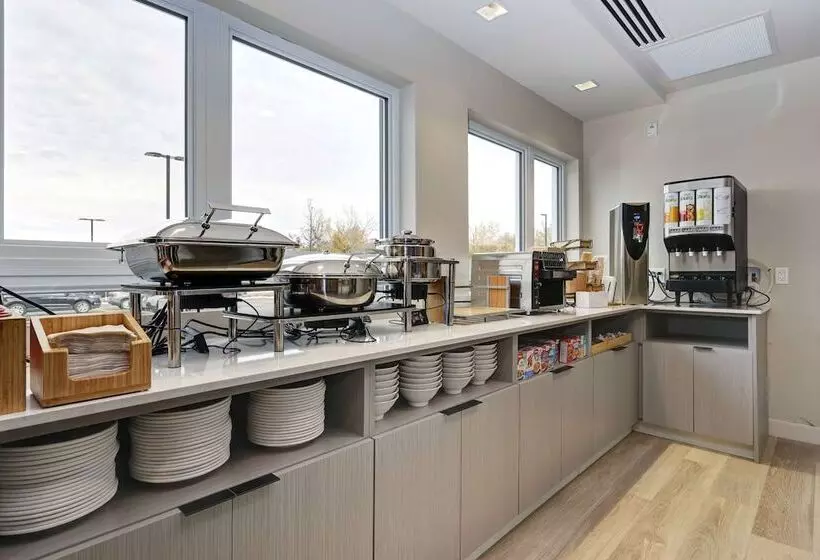 Microtel Inn & Suites By Wyndham Kanata Ottawa West