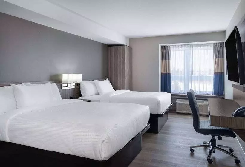 Microtel Inn & Suites By Wyndham Kanata Ottawa West