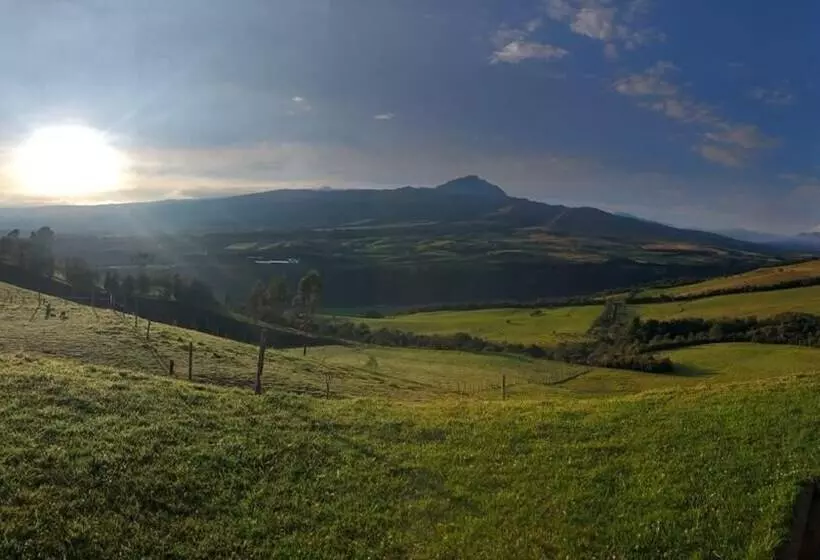 ホテル Balcon Al Cotopaxi Hosteria