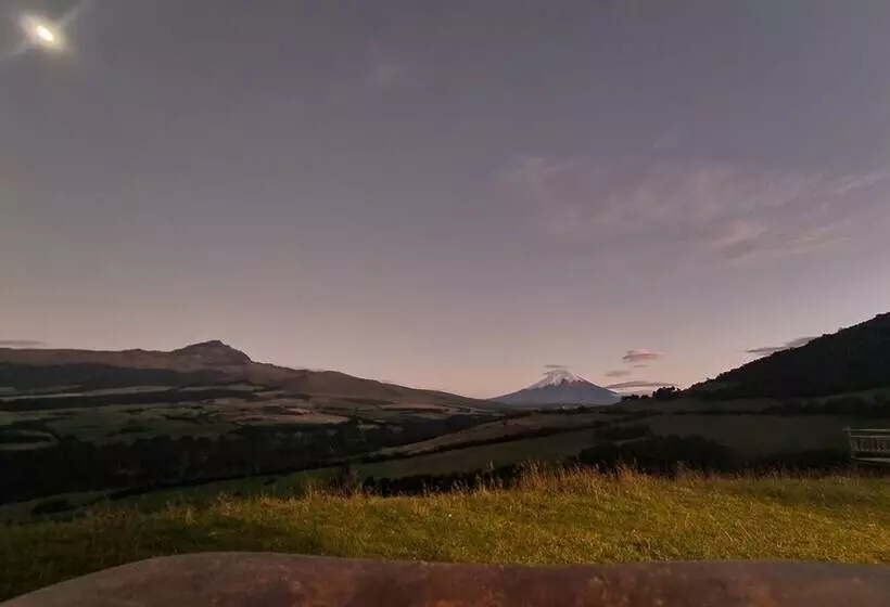 ホテル Balcon Al Cotopaxi Hosteria