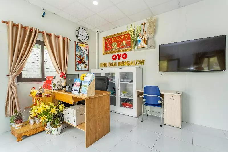 هتل Oyo 952 Linh Dan Bungalow
