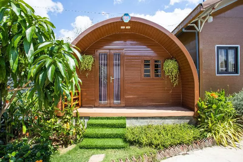 هتل Oyo 952 Linh Dan Bungalow