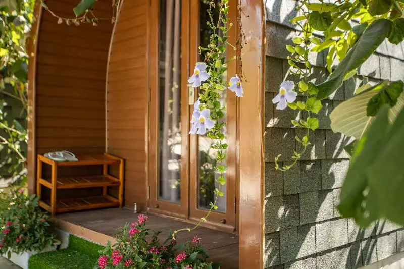 هتل Oyo 952 Linh Dan Bungalow