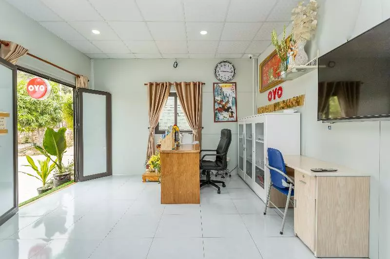 هتل Oyo 952 Linh Dan Bungalow