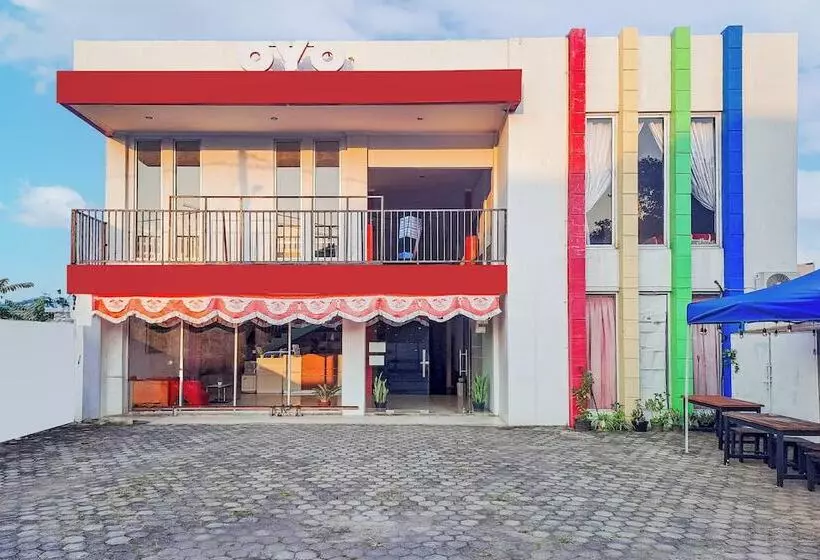 O Enggal Near Gor Saburai Formerly Hotel Pelangi