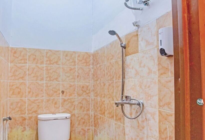 Отель O Pelangi Residence