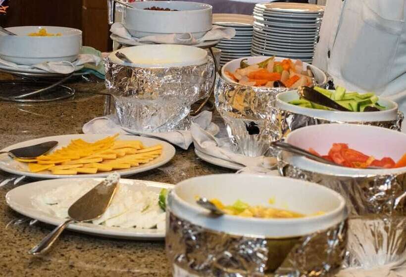 هتل Princess Amira Aswan