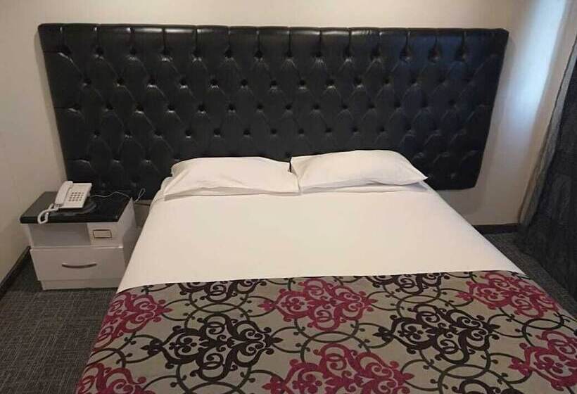 هتل Princess Amira Aswan