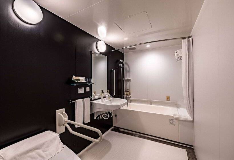 בית מלון כפרי Wyndham Garden Sapporo Odori