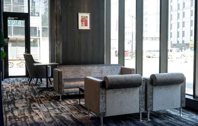 בית מלון כפרי Wyndham Garden Sapporo Odori