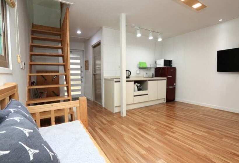 Jeju Ugichani Pension