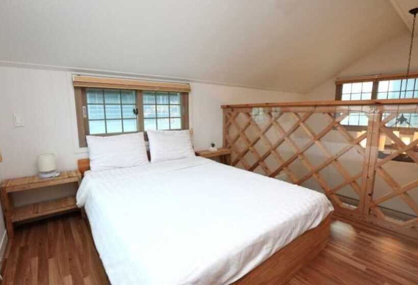 Jeju Ugichani Pension