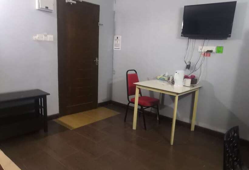 Opah Inn Hotel By Oyo Rooms