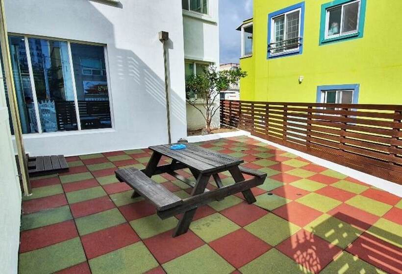 Pensió Jejudo Hasukjip Guesthouse