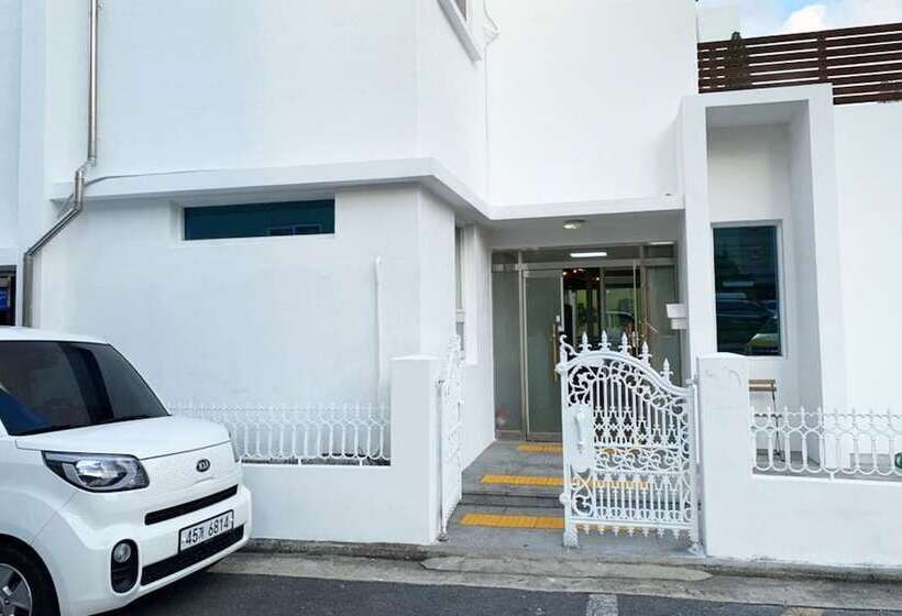 Pensió Jejudo Hasukjip Guesthouse