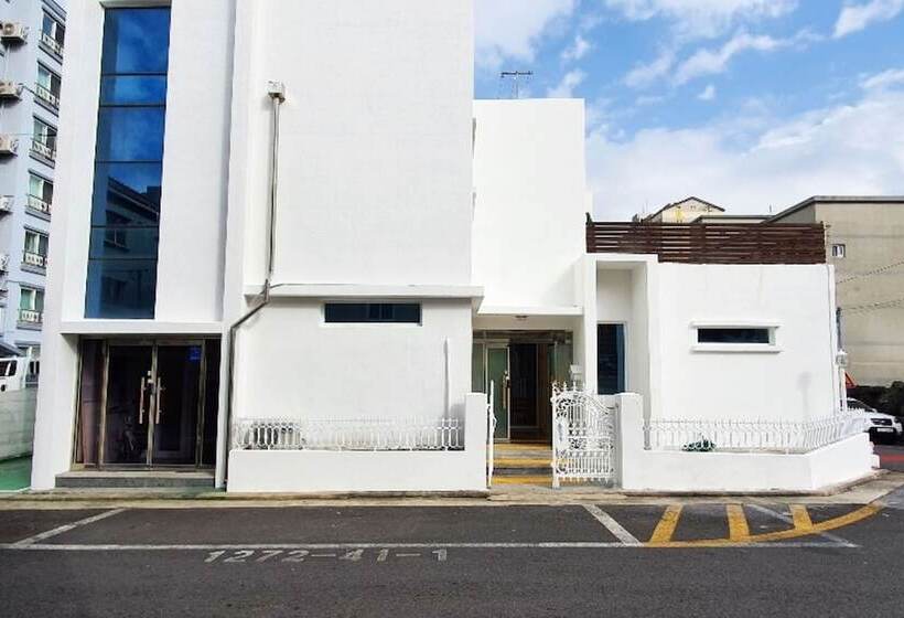 Pensió Jejudo Hasukjip Guesthouse