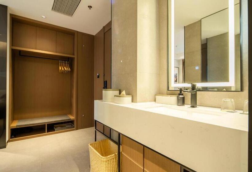 Atour Hotel Dalian Development Zone